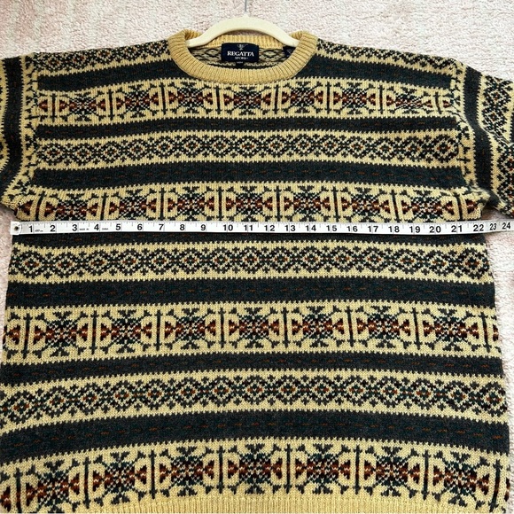 Vintage Regatta Sport Snowflake Stripe Pattern 100% Wool Sweater Size Medium - Picture 6 of 13